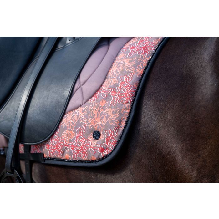 red saddle pad