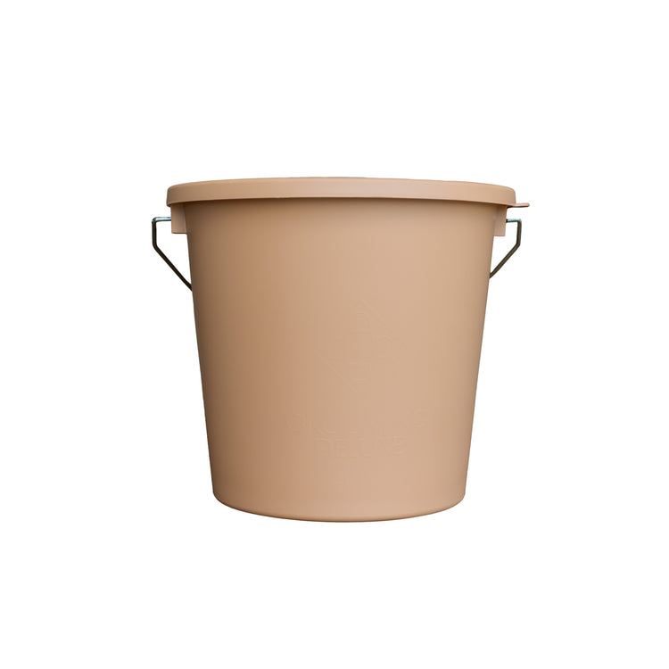 horse feed bucket