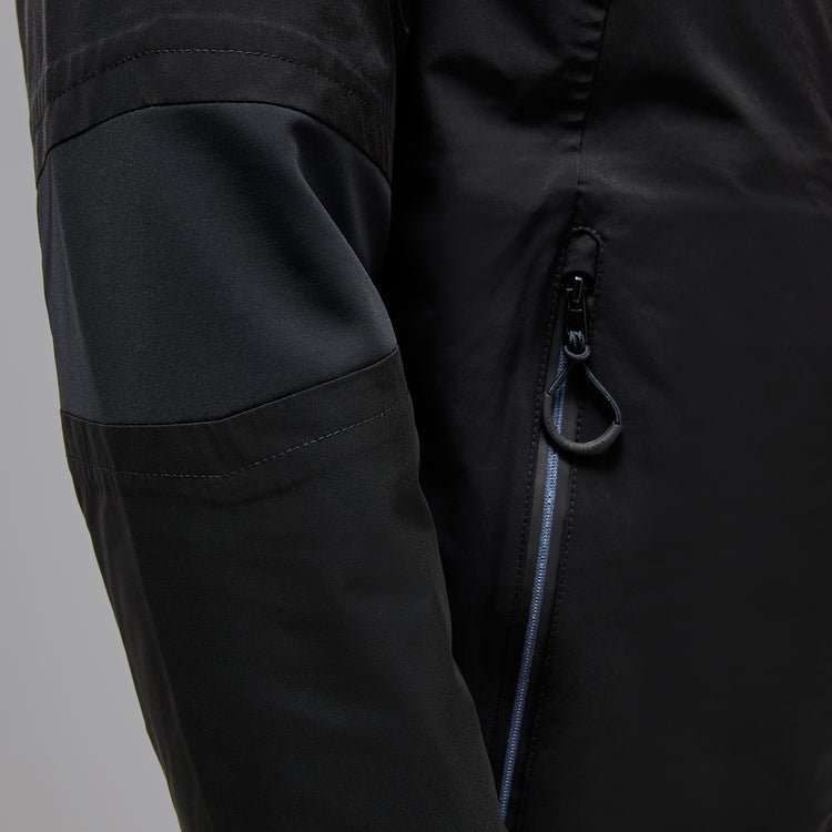 Waterproof rain coat for equestrians