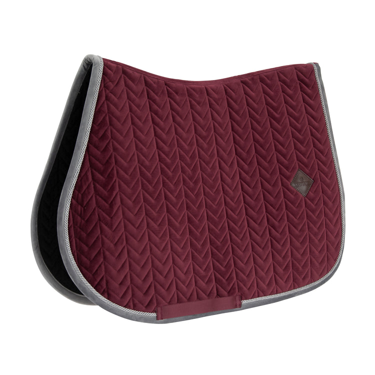 Kentucky velvet saddle blanket jumping