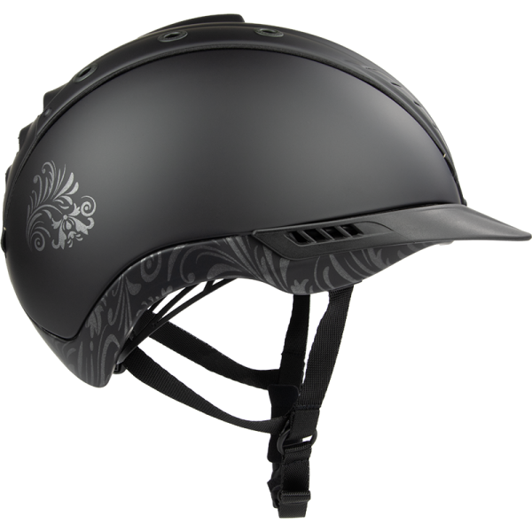 Sporty riding helmet for training and competition