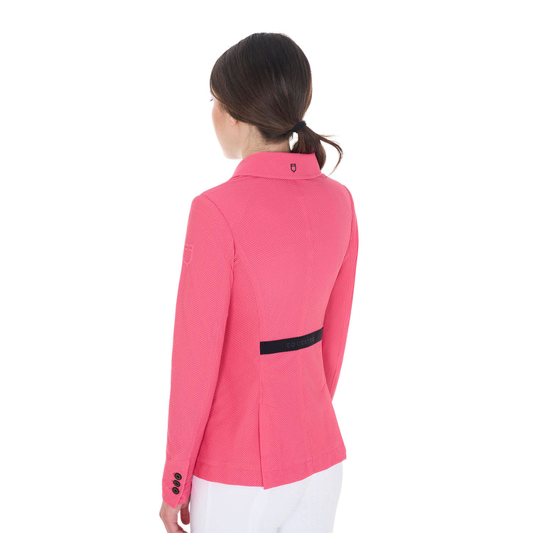 Pink women&