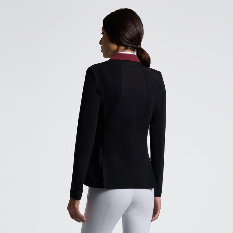 Ladies riding jacket with bordeaux collar