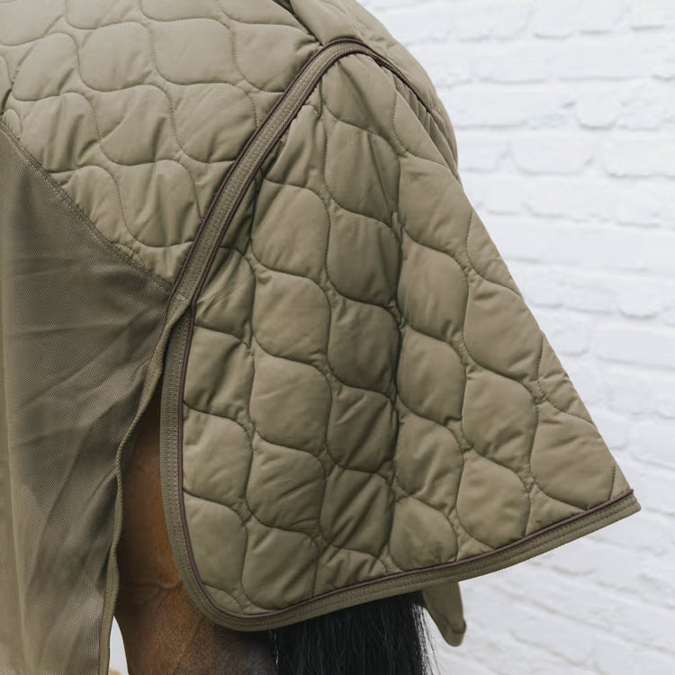 Mesh sides for a more breathability