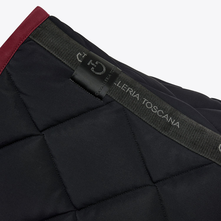 Cavalleria Toscana Diamond Quilt Jump Pad in black and burgundy