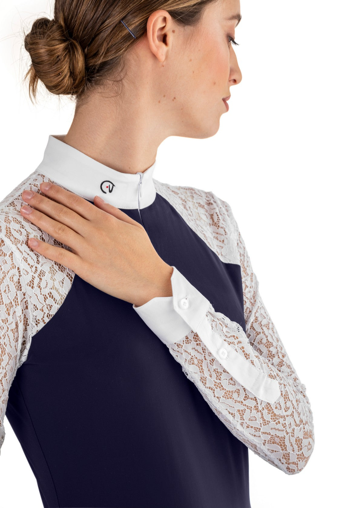 Show jumping shirt with lace