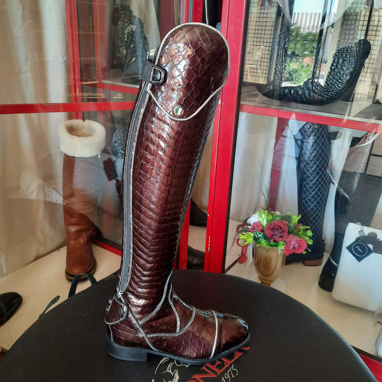 Tall Boots Tiche