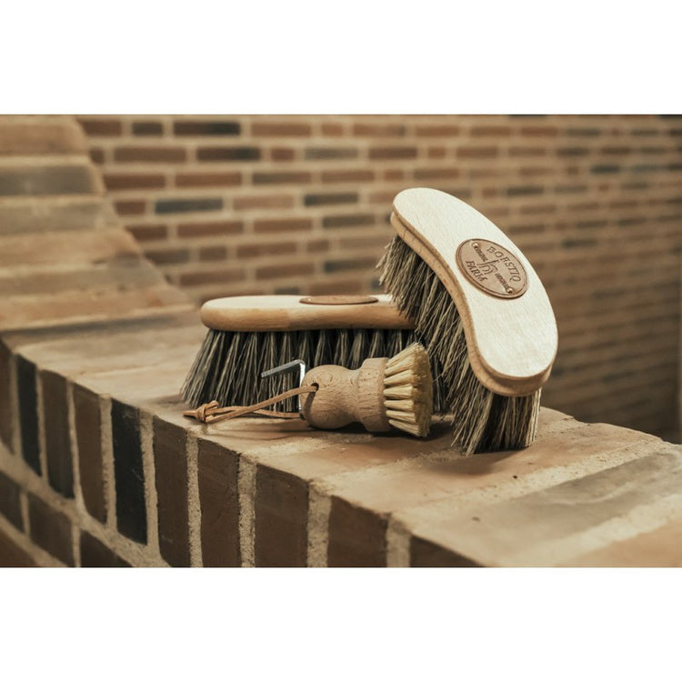 banana shaped horse brush