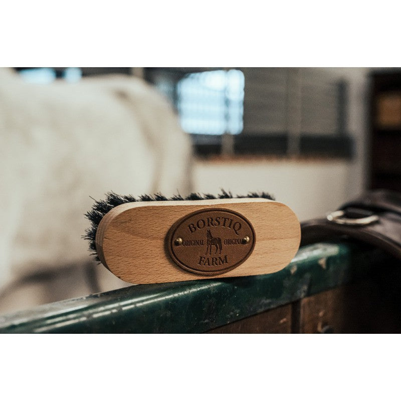 horse face brush