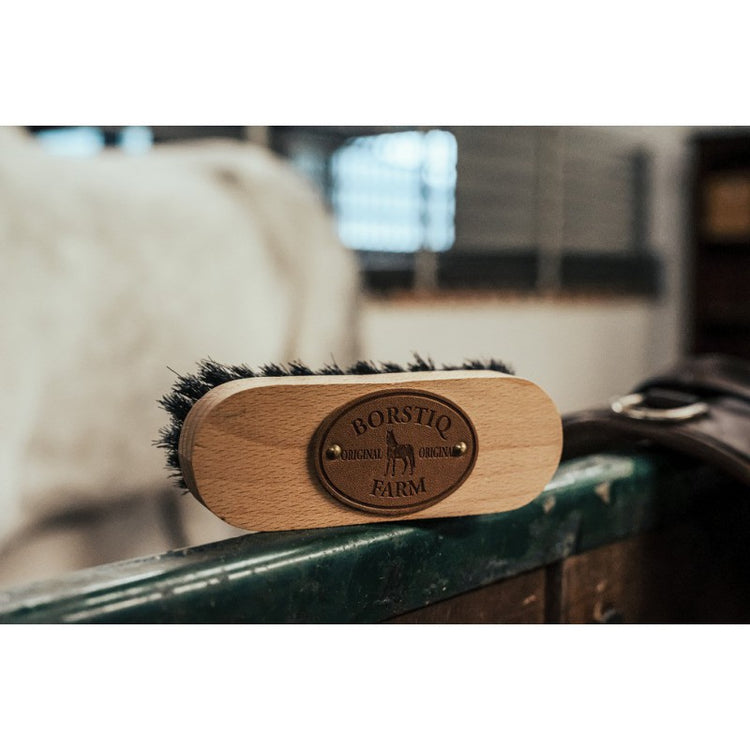 horse face brush
