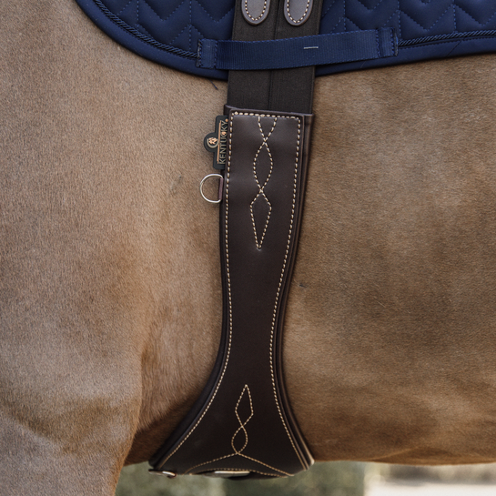 jumping girth in brown