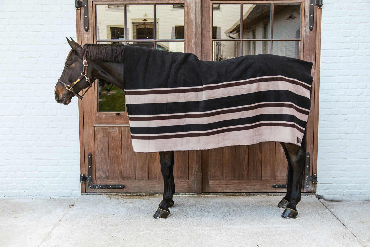 Kentucky wool square rug