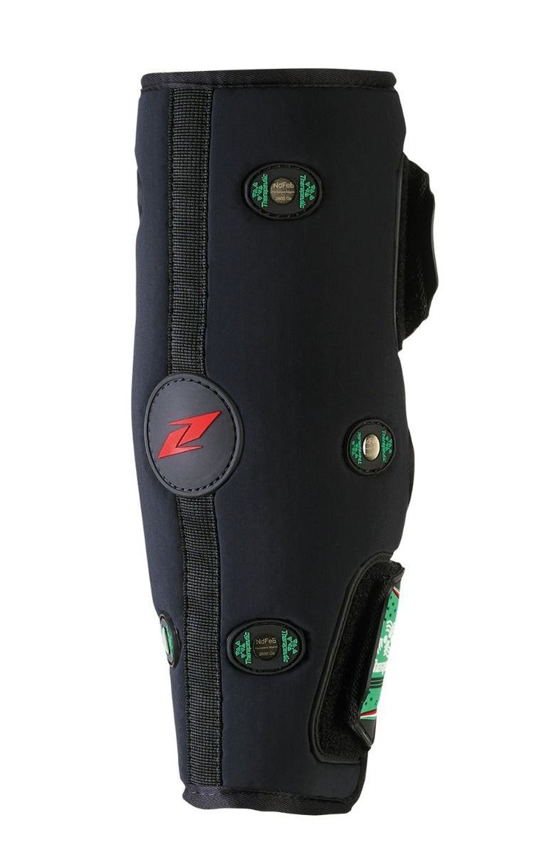 Magnetic therapy for horses knee