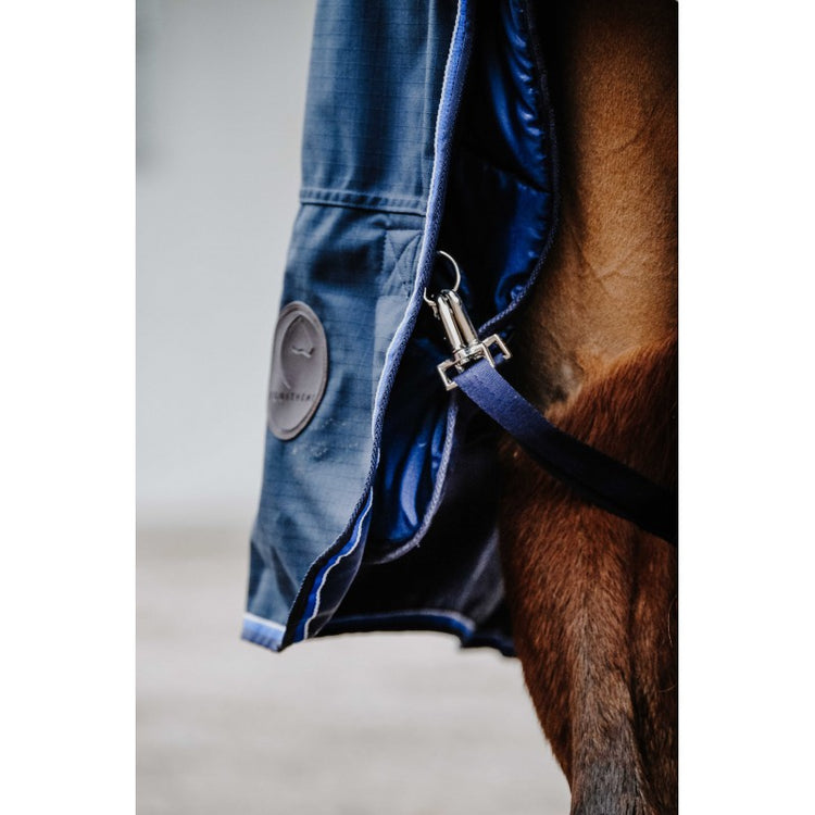 lightweight waterproof horse blanket for comfort and freedom of movement