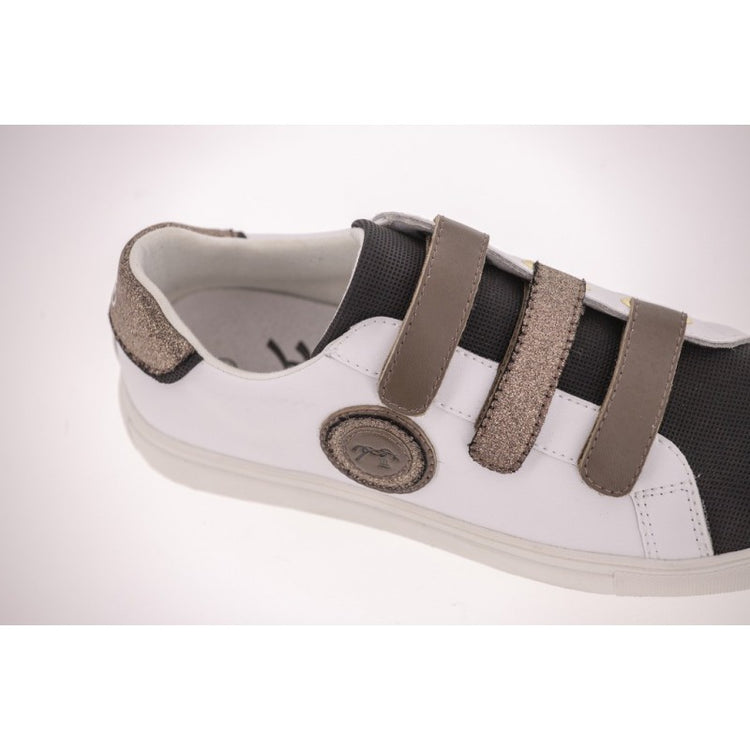 Casual shoes for equestrians