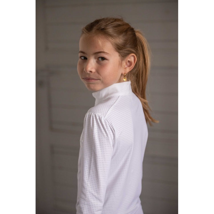 Stretch junior equestrian competition shirt designed for a comfortable close-to-body fit.