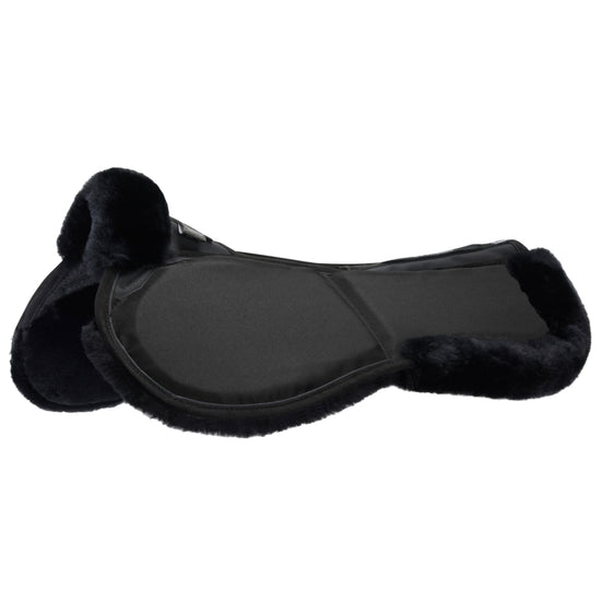Stübben lambswool correction pad designed to fine-tune jumping saddle fit.