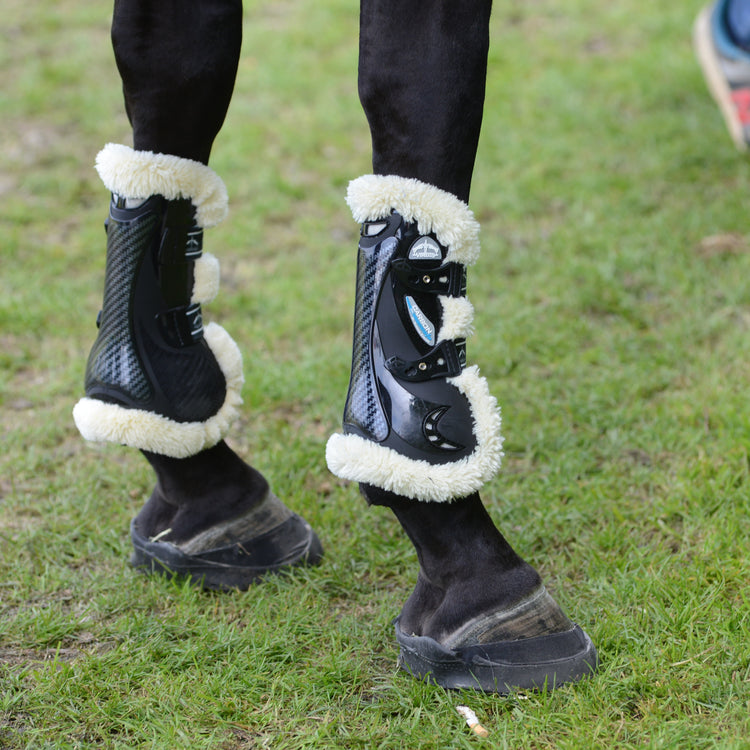 Veredus Save the Sheep Tendon boots with carbon