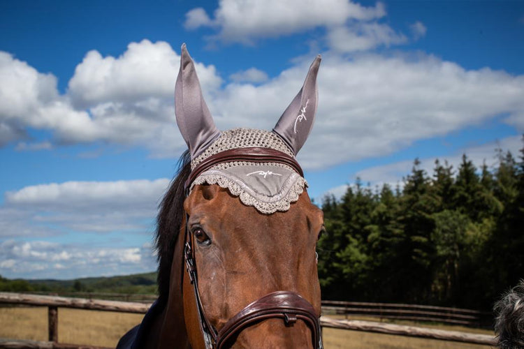 horse fly bonnet