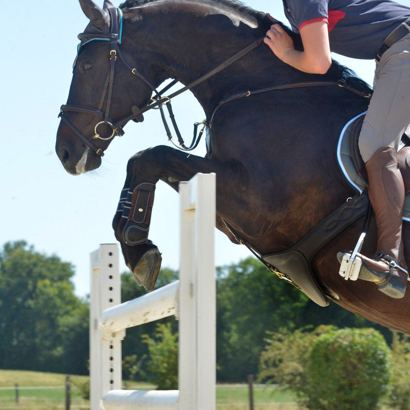 Best jumping girth when using studs