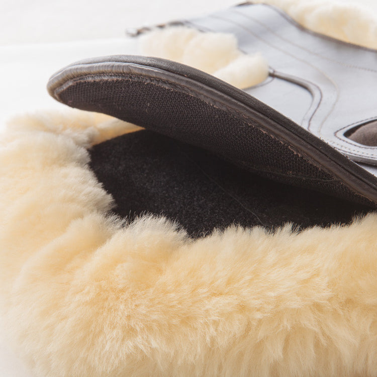 Belly guard girth with sheepskin
