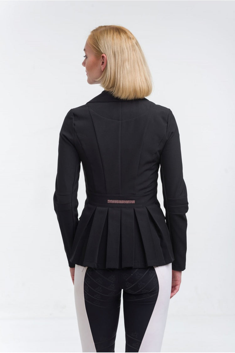 Black jacket for riding women