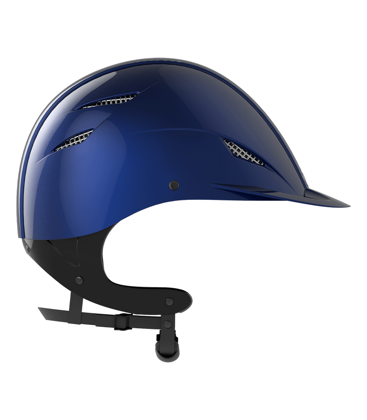 Weird show jumping helmet at the olympics