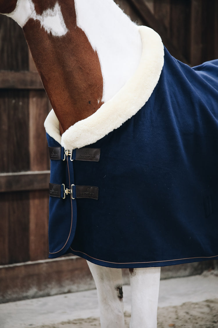 Heavyweight fleece rug for horses