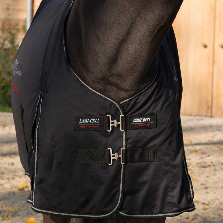Therapeutic rug for horse recovery