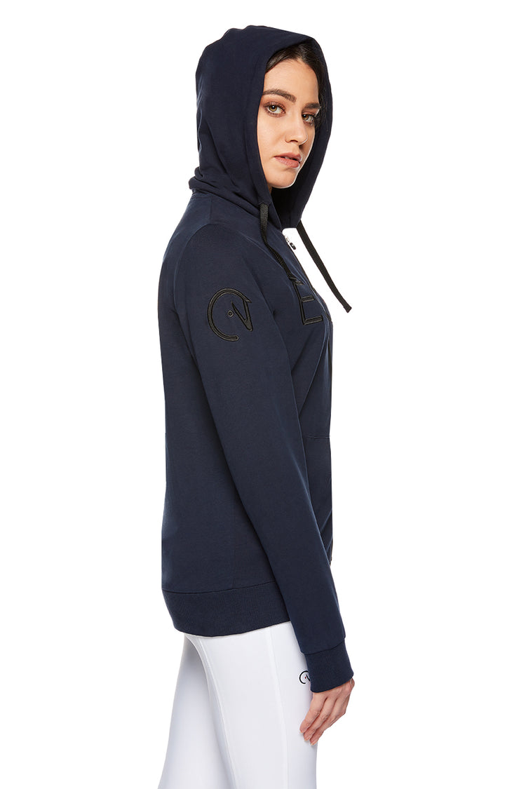 zipped sweater with pockets