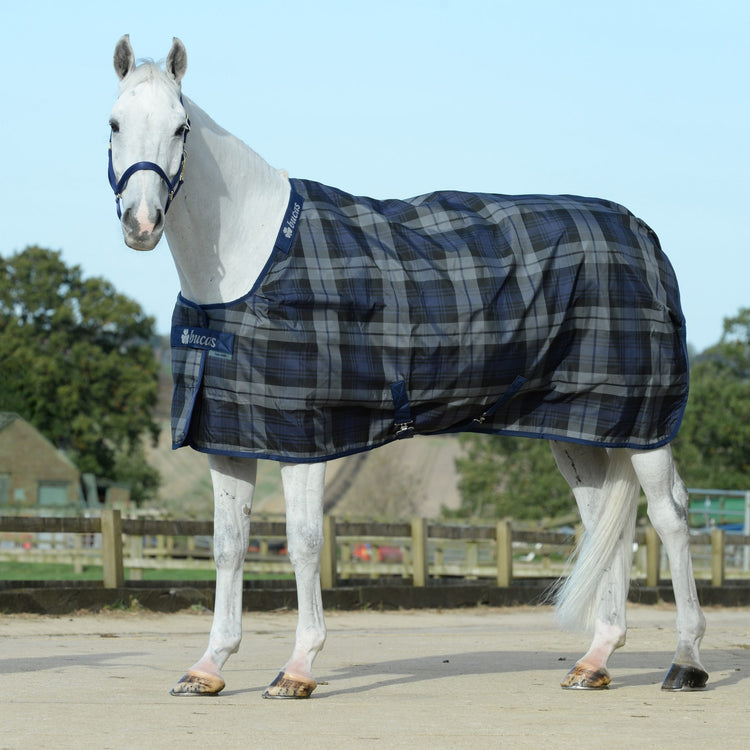 Bucas Celtic Stable Rug Medium 150g Stay-Dry Lining 