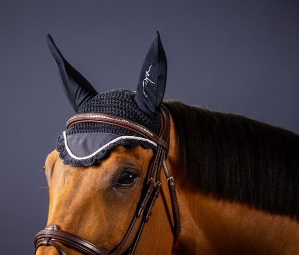 Dyon Fly Bonnet