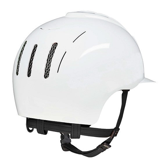 Helmet for endurance riding