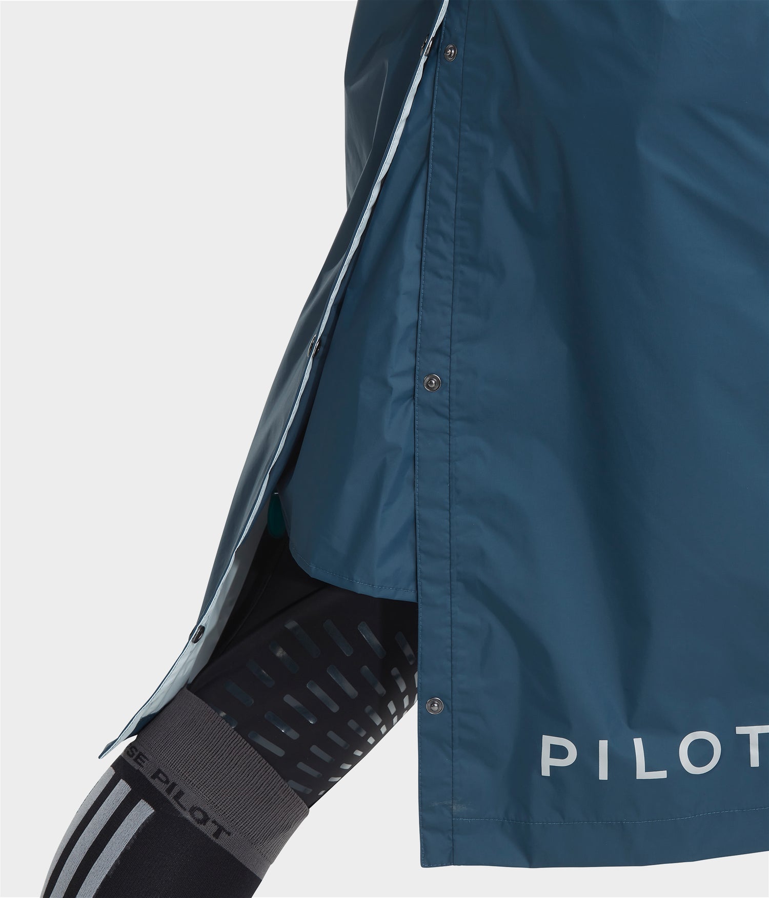 horse pilot long rain jacket