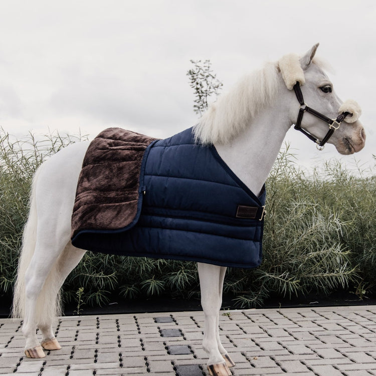 Stable rug for small ponies