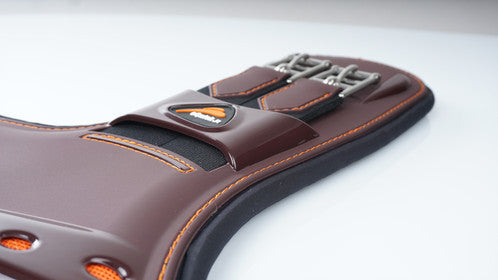 Short Point Stud Girth