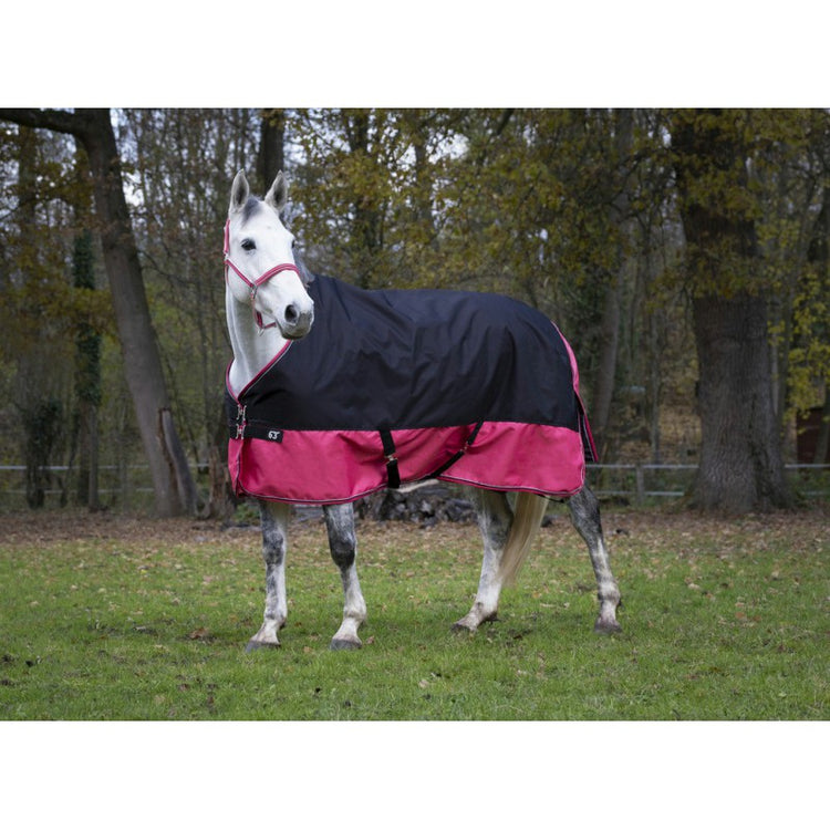 turnout rug in black