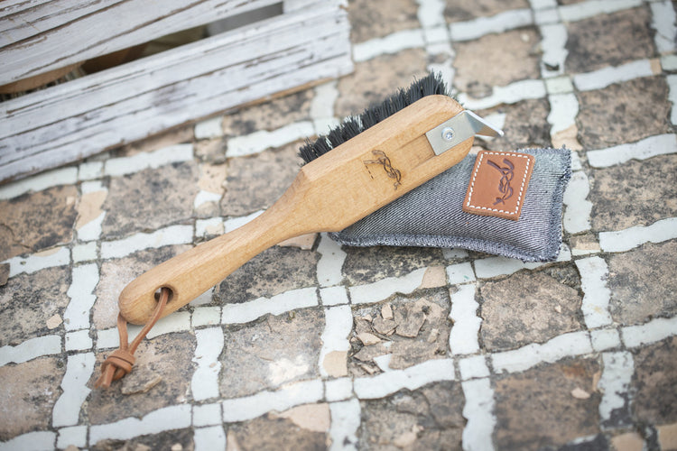 wooden hoof pick