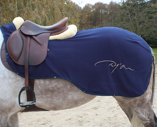 Horse riding rug with fleece and waterproof