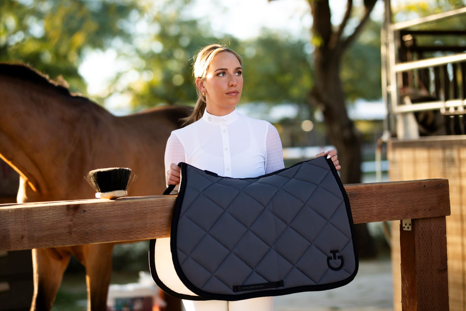 Equestrian wear online top