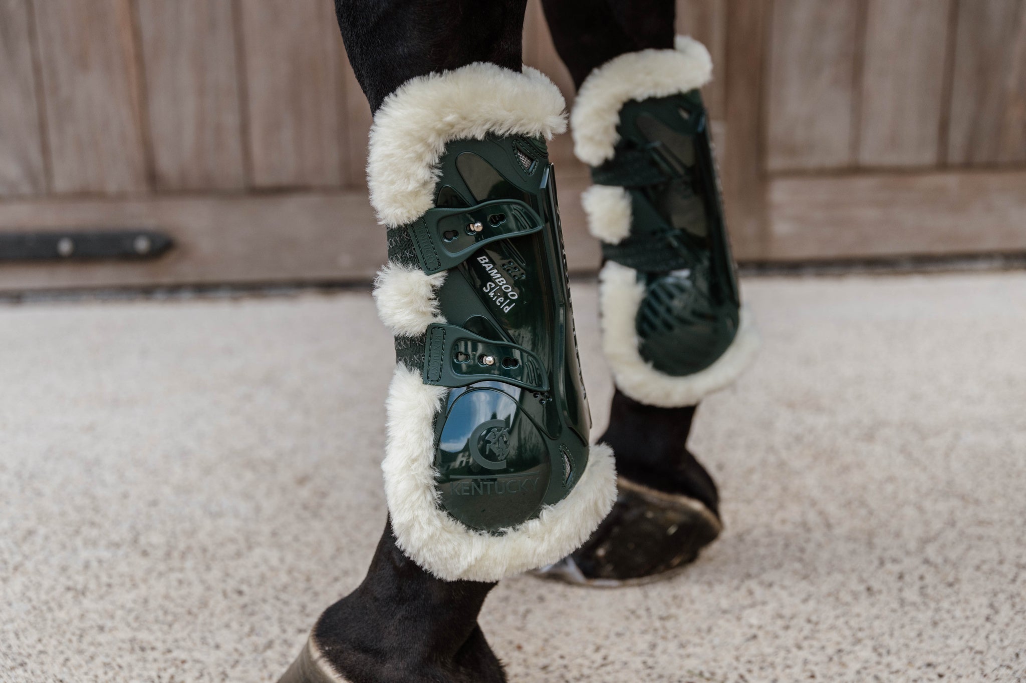 Green tendon outlet boots