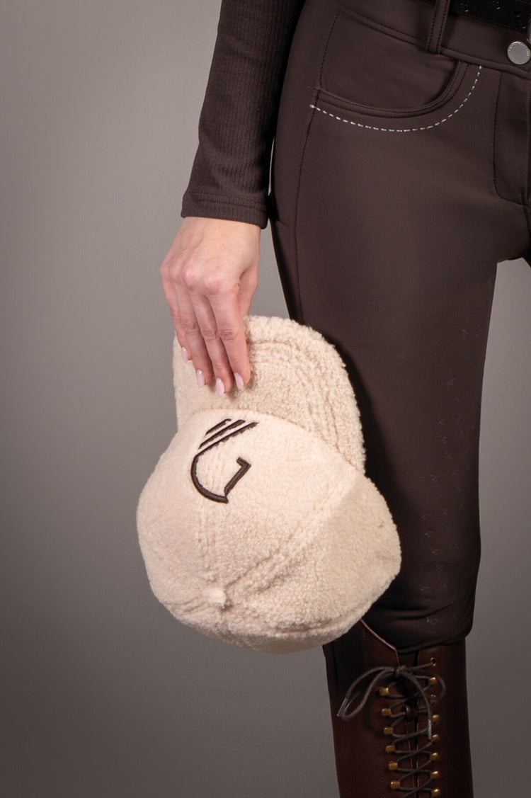 Warm winter cap horse beige