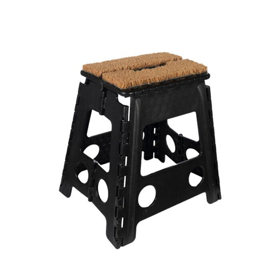 Lightweight folding stool for horse riding
