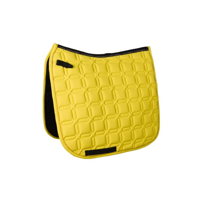 Breathable saddle pad for horse with mesh insert