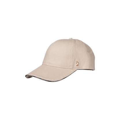 Lightweight equestrian cap with modern design