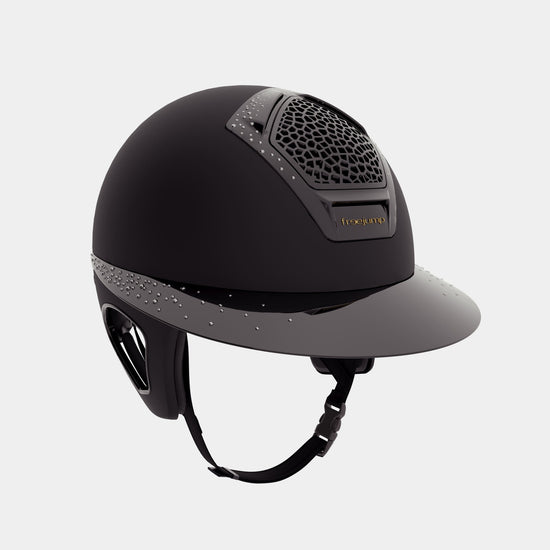 Freejump helmet with crystals