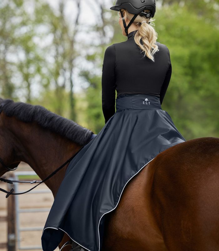 Waterproof horse riding skirt