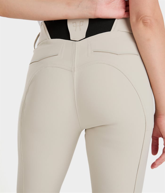 Lightweight women’s riding trousers with ergonomic fit