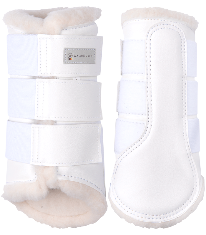 White brushing boots with fur
