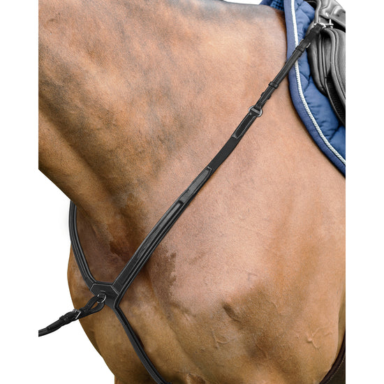Show jumping breastplate with fancy stitching